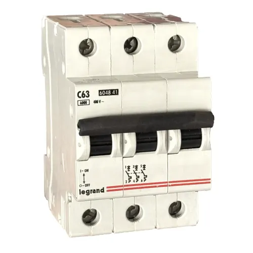 Legrand Автоматический выключатель 3P 63А С 6kA, 604841, серия LR Legrand Автоматический выключатель 3P 63А С 6kA, 604841, серия LR